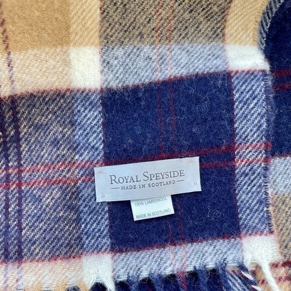 Royal Spayside 100% Lambswool Scarf. Made in Scotland. Tan/blue. - Picture 4 of 5